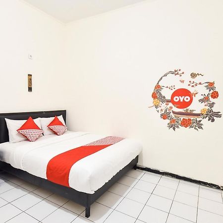 Oyo 348 Hotel Dieng Permai Yogyakarta Exterior photo