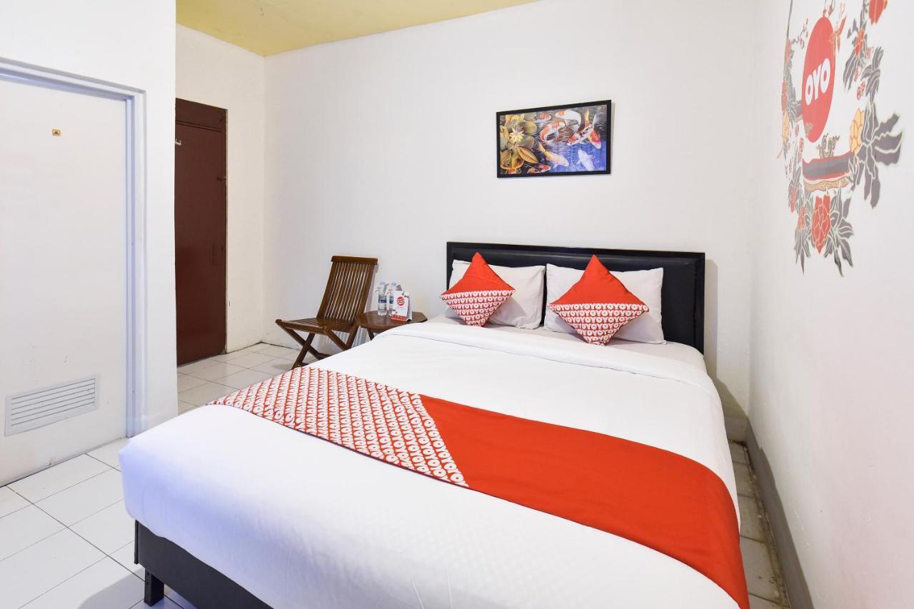 Oyo 348 Hotel Dieng Permai Yogyakarta Exterior photo