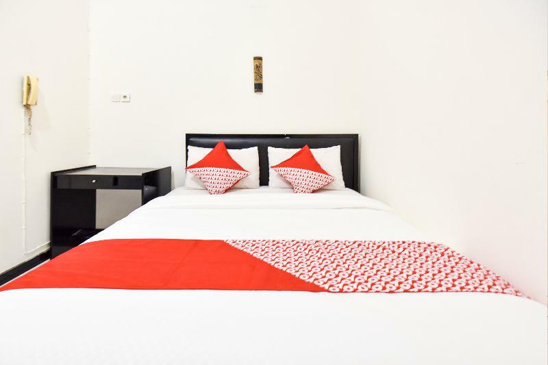 Oyo 348 Hotel Dieng Permai Yogyakarta Exterior photo